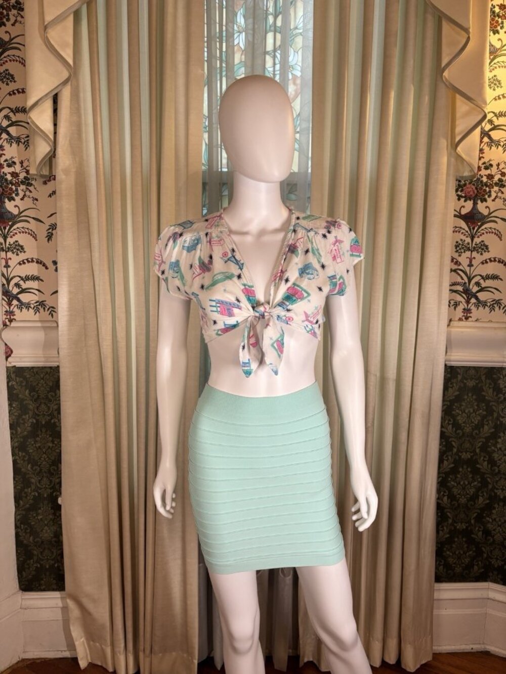 Bettie Page Trailer Print Crop Top Size 4 & Dynamic Aqua Bodycon Skirt Set